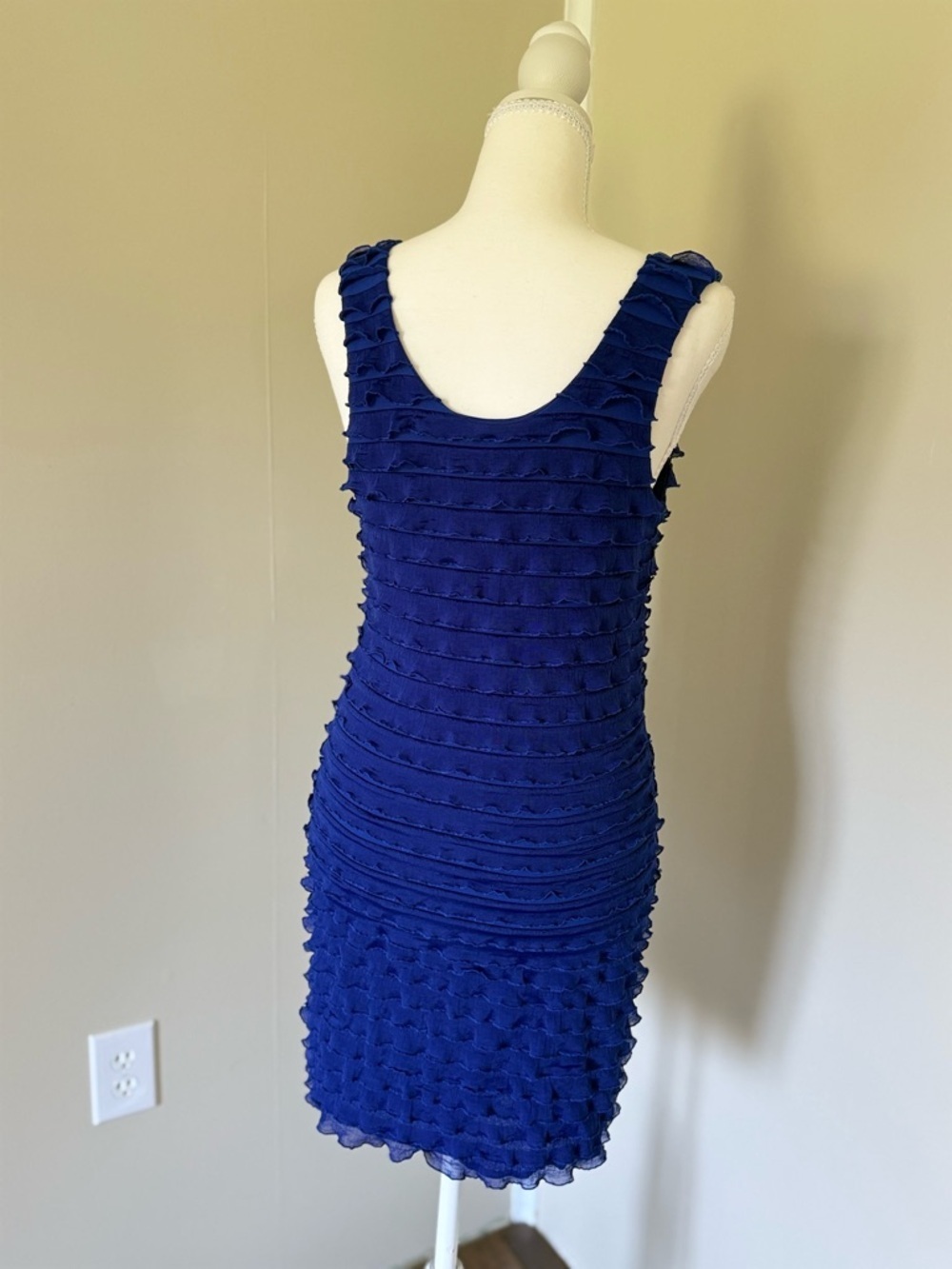 Forever 21 Textured Ruffle Royal Blue Mini Dress Size M 💙 - Picture 4 of 9